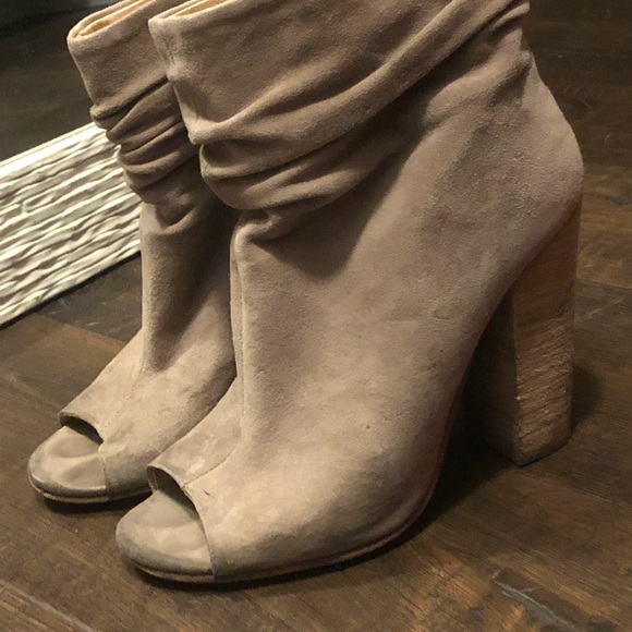 Kristen Cavallari Laurel Suede Peep Toe Bootie,Sand,7.5 - Picture 6 of 8